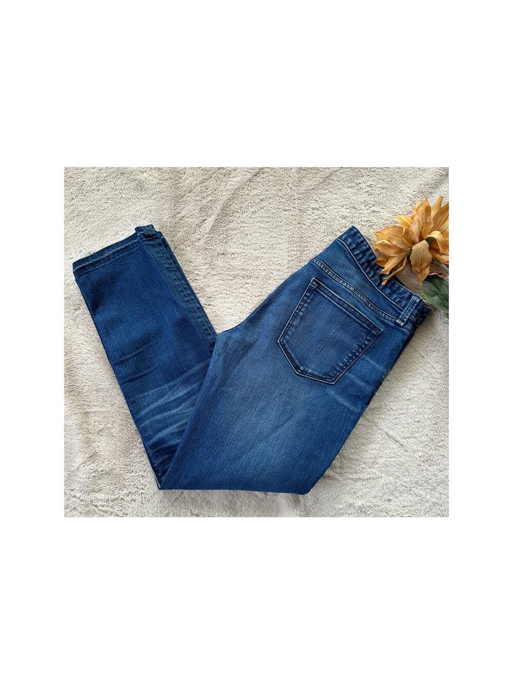 Gap 1969 Crop Jeans Real Straight Size 29